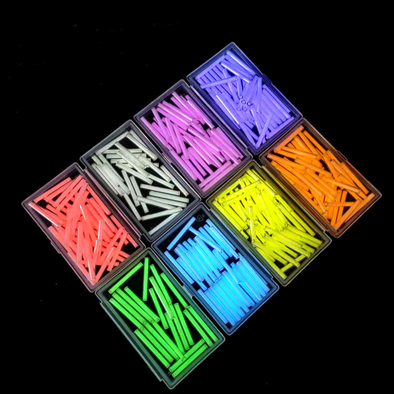 Tube lumineux auto-luminescent - Glow Sticks Survival avis et prix